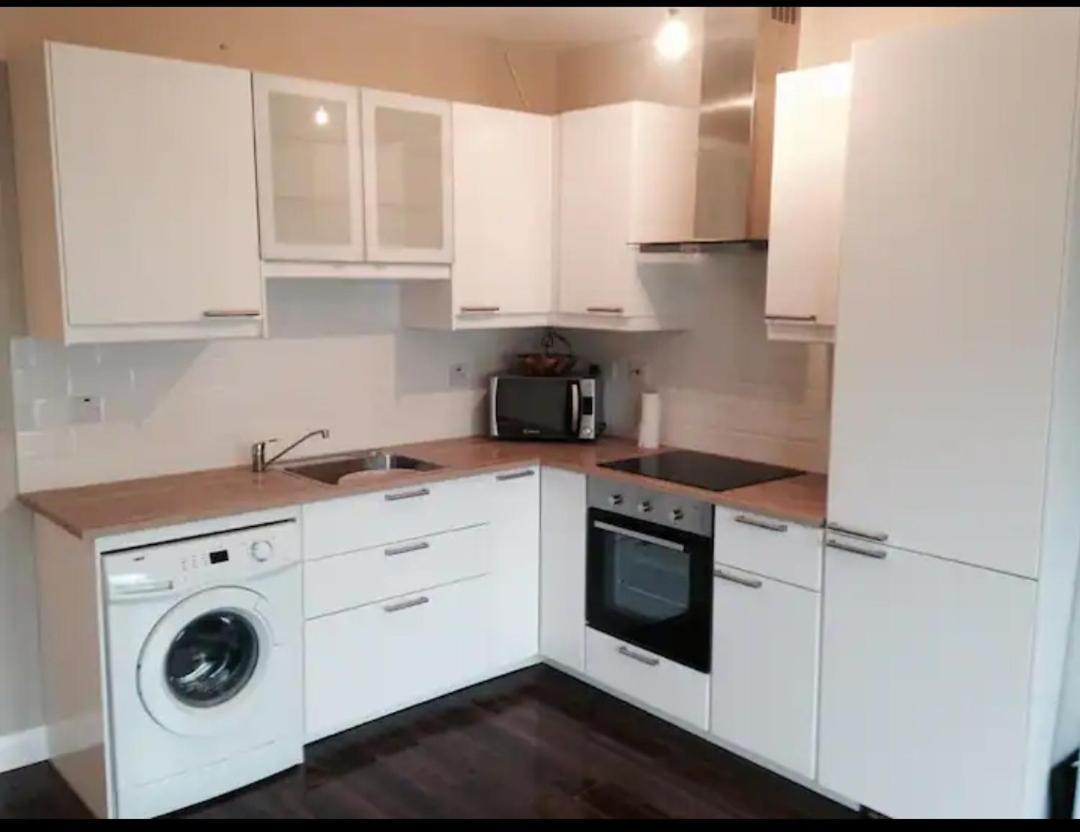 Salthill Village 3 Bed Apartment 골웨이 외부 사진